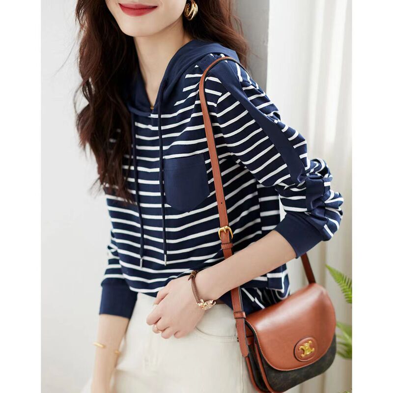 Simple commuter hit pocket contrast color hooded long-sleeved T-shirt 2023 autumn new fashion all-match striped hooded T-shirt Simple commuter hit pocket contrast color hooded long-sleeved T-shirt 2023 autumn new fashion all-match striped hooded T-shirt