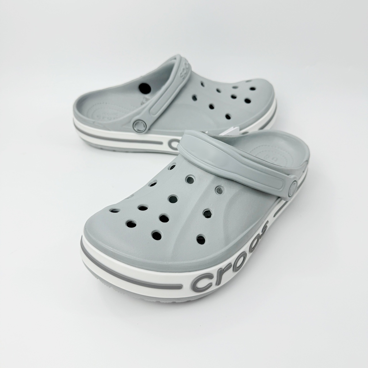 Big baya [grey gray]