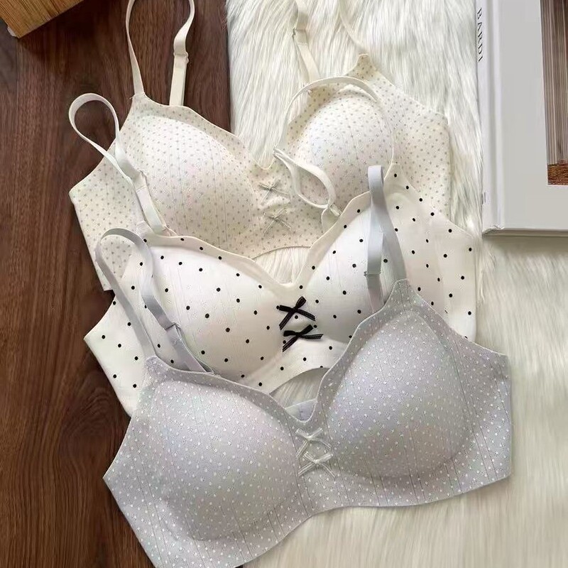 Seamless Women's Summer Thin Bra for Small Busts, 2026 New Popular Style, Specially Designed for Flat Chests, Non-Gaping Bra
