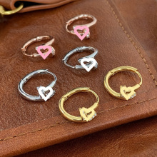 新闻女王MAN姐文慧心同款卡家钉子耳圈高级感时尚风超闪锆石饰品