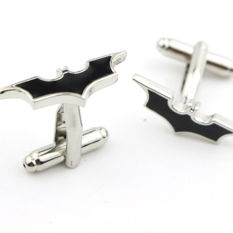 European and American New Bat Style French Men's Metal Cufflinks Batman Logo Cufflinks in stock