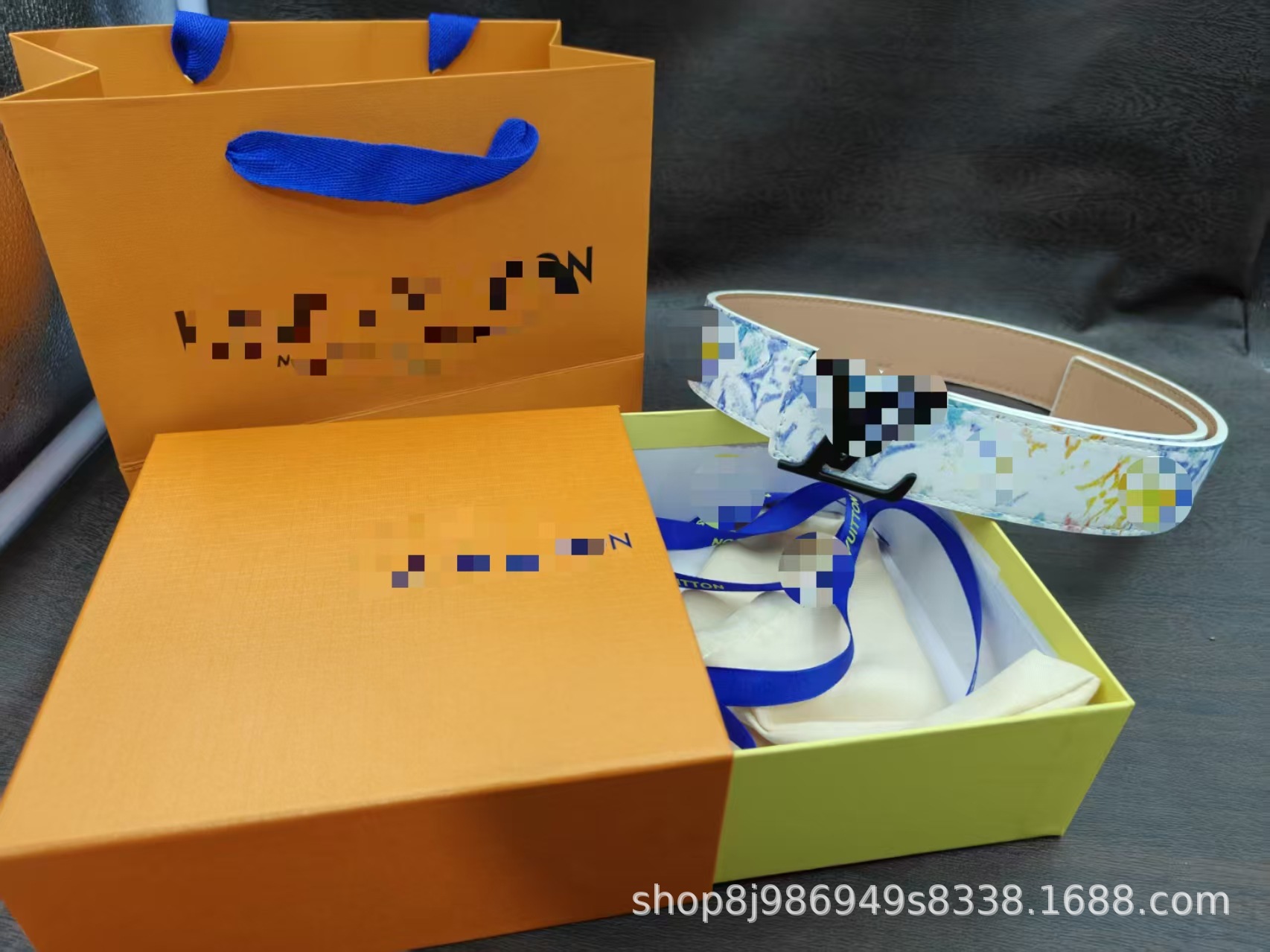 White graffiti black buckle