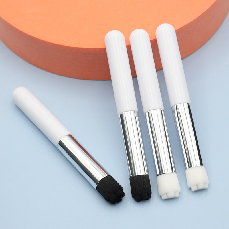 Blanco mango pestañas mousse cepillo de limpieza para eliminar el acné de cabeza plana convexo cepillo de lavado de nariz herramienta de maquillaje portátil personalizada