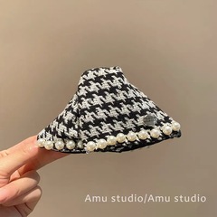 高级感秋冬千鸟格珍珠三角贝壳抓夹女气质后脑勺盘发鲨鱼夹发夹子