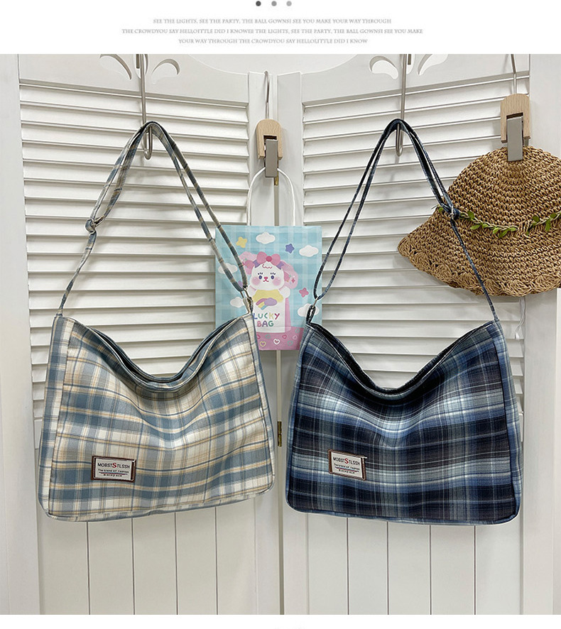 2022 New single-shoulder women's trendy checkered Korean style versatile crossbody bag for boys and girls, textbook bag undefined