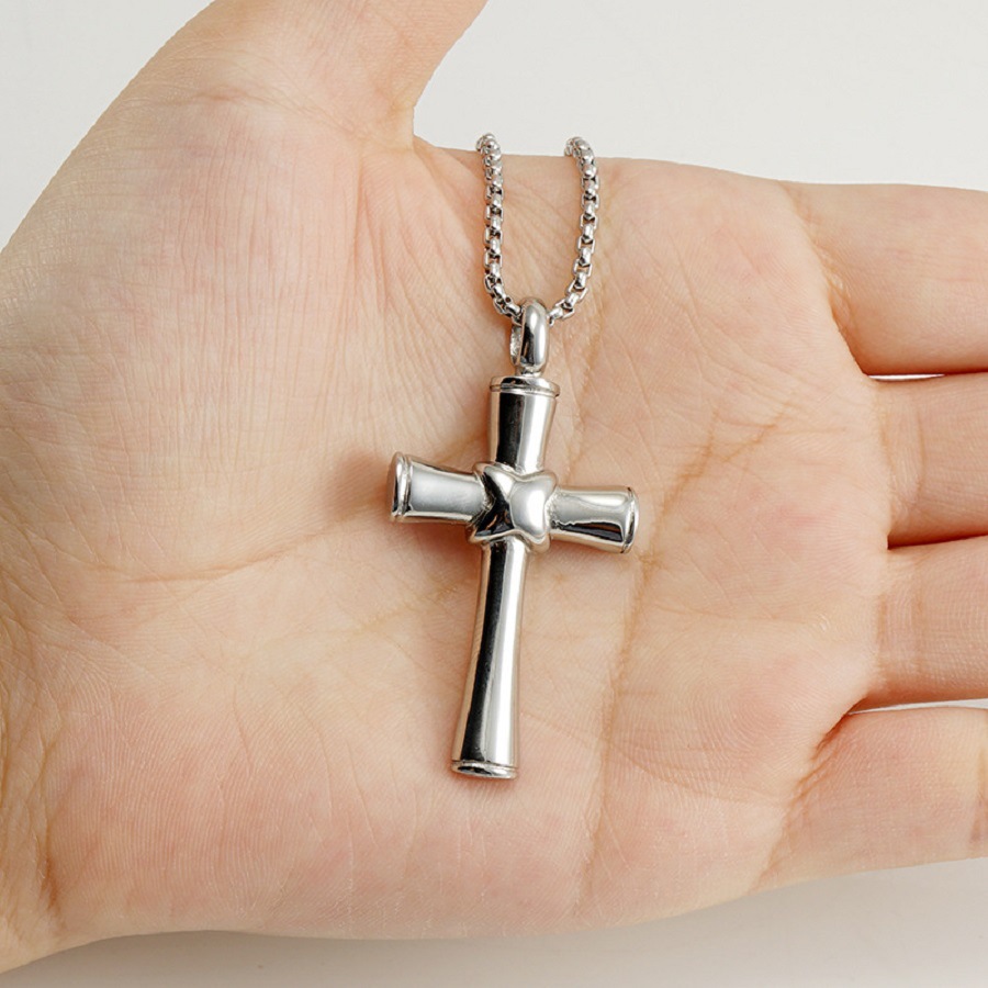 Hot Selling Stainless Steel Cross Finely Polished Pendant With No Fading Faith Necklace_voghion.com