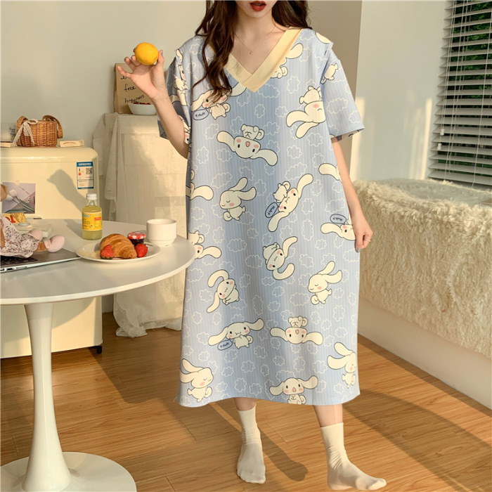 大きいサイズの300斤の月子服の夏の薄いタイプの半袖の妊婦は乳を与えます。