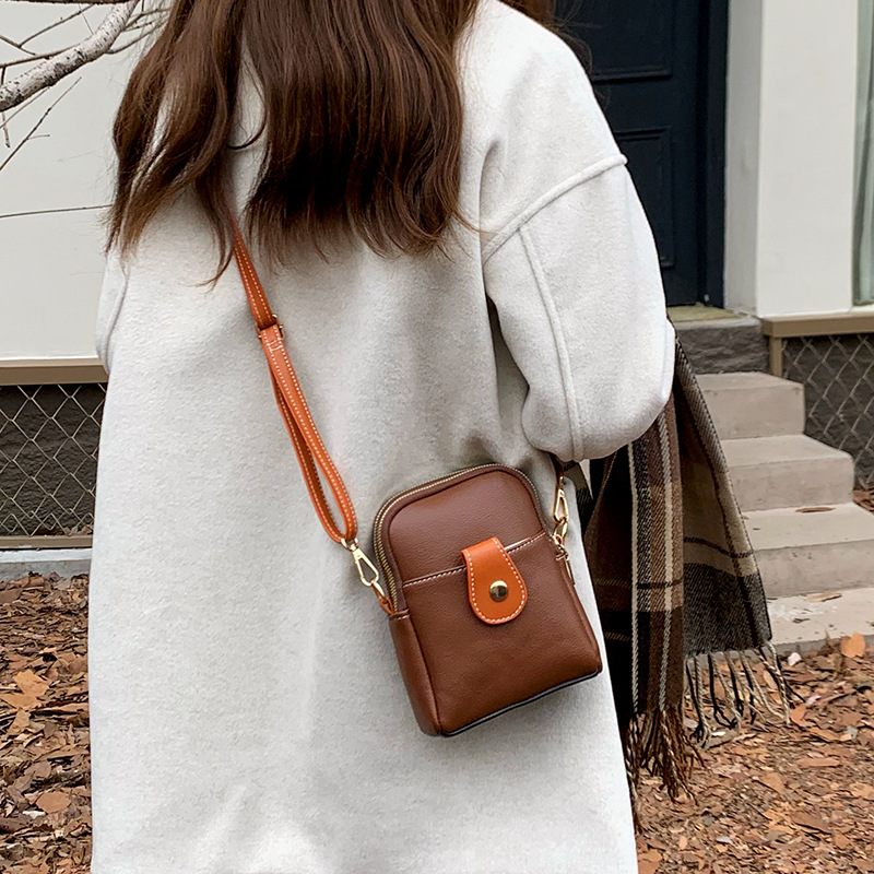 Bolso para teléfono móvil bandolera femenina 2025 nuevo mini bolso retro ins pequeño pequeño bolso pequeño ligero pequeño y moderno