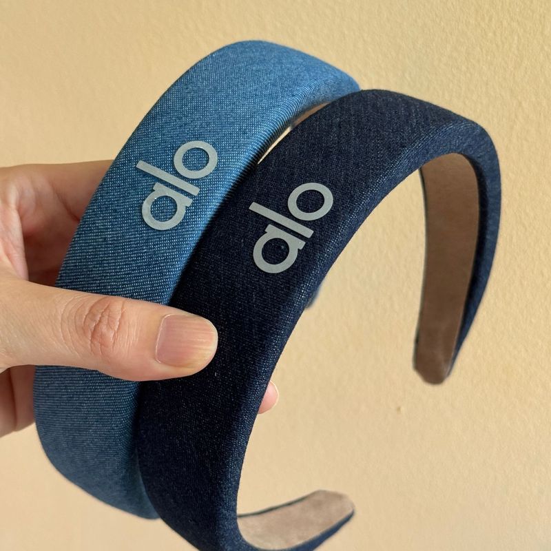 Alo Yoga つば広デザイン、高級ブルーデニム生地のヘッドバンド、シンプルな香港スタイルのヘッドバンド、外出時の多用途|undefined