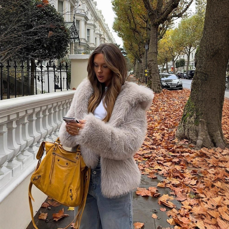 Cross-Border Fox Fur Jacket Women's Hooded Plush Coat Autumn and Winter Faux Fur Eco-Friendly Fur Coat Plush Clothing Cross-Border Fox Fur Jacket Women's Hooded Plush Coat Autumn and Winter Faux Fur Eco-Friendly Fur Coat Plush Clothing