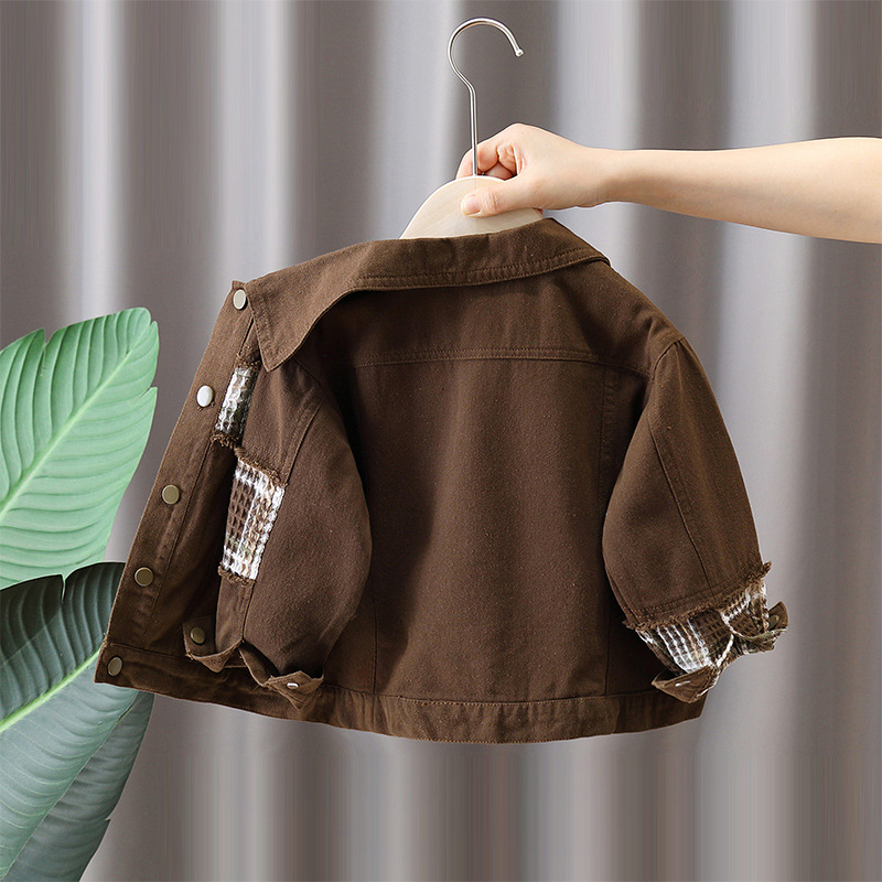 7650 Chaqueta de primavera para niños Chaqueta a cuadros con costuras de moda Chico fresco y guapo Primavera y otoño Nueva ropa de calle frita Primavera