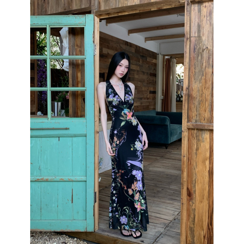 Real Shot of In-Stock French-Style Halter Neck Dress for Women, Spring/Summer Bodycon Mermaid Long Dress