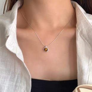 Tiger Eye Stone Pendant Necklace Women's 2024 New Retro Clavicle Chain Light Luxury Niche High-End Sweater Chain Accessories