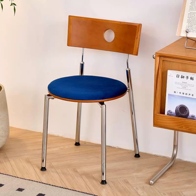 Modern Minimalist Dining Chair with Backrest, Designer Berg Style, Vintage Solid Wood Dining Chair for Home Use, Nordic Style