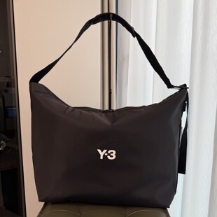 y3��Ůͨ�÷�ˮ������ɫ�ٴ�s�������\�����eб����μ��