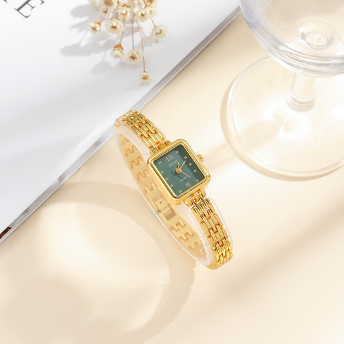 New style light luxury ladies trendy small square plate emerald quartz watch set 5pcs/set