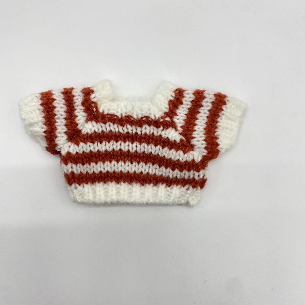 Red stripes of white background