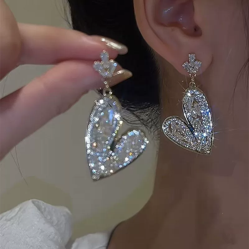 Серьги (Yiwu Yishang) S925 Серебро игла, кристальные стрази, длинная капля сердце, лёгкая роскошь