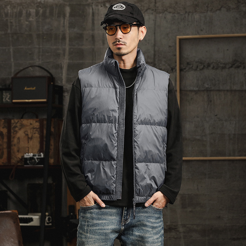 다운 재킷 남자 조끼 남자 2024 새로운 경량 따뜻한 겨울 90 오리 다운 남자 코트 가을과 겨울 플러스 사이즈 조수