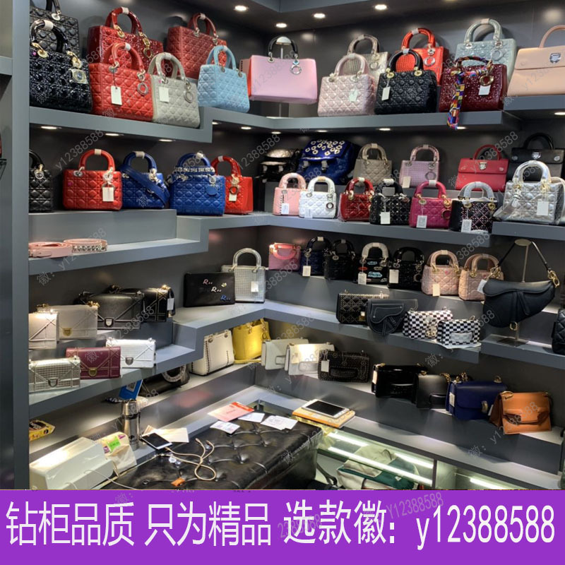 Princess Diana Bag European and American Foreign Trade Original Leather Trendy Women's Bag Internet Celebrity Same Style Crossbody Saddle Montaigne Bag Dropshipping