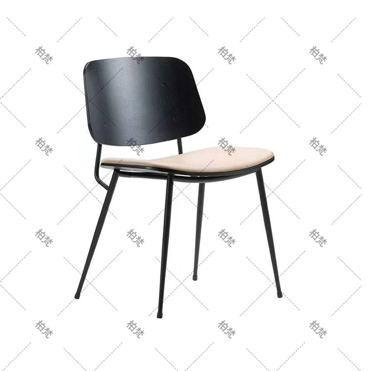Mesa y silla de mesa