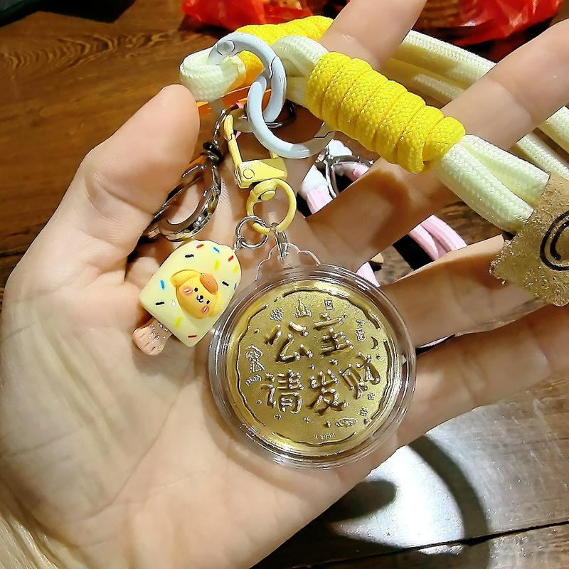 純金 999 ゴールドケーキプリンセス、ご多幸をお祈りします、ハッピーバースデー、キーホルダーペンダント、親友や友人へのギフトとして 20mg|undefined