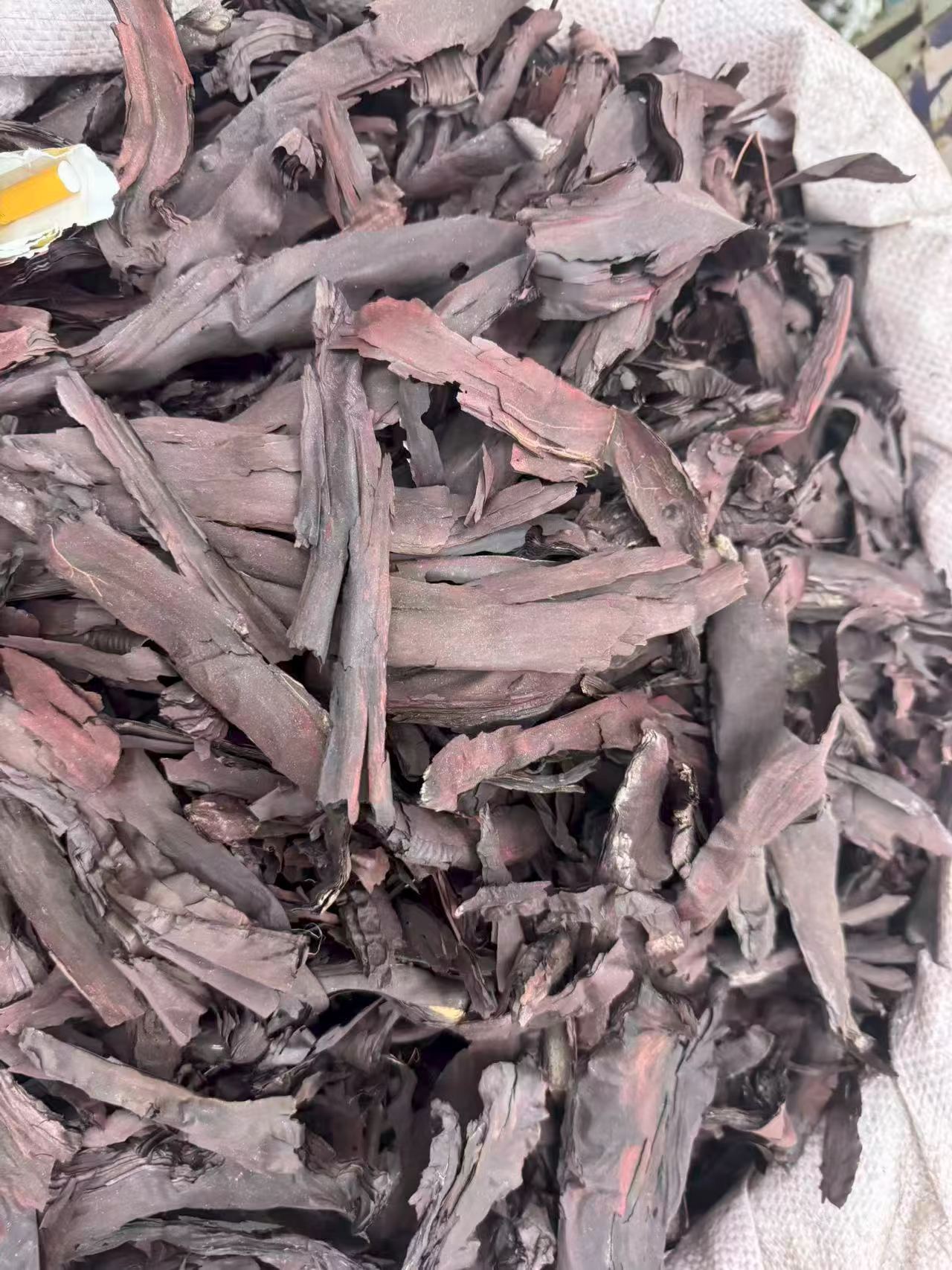 Zi Cao Gromwell Root Dried Chinese Herbal Slices 1000g Bag for Decoction and Culinary Use specifications