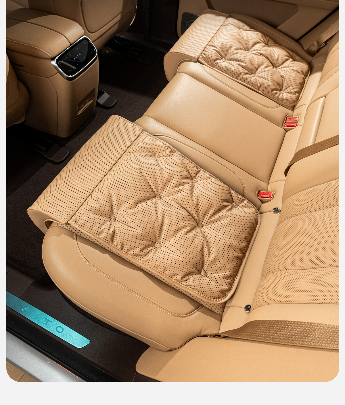 New Model of Integrated Car Seat Cushion with Extended Leg Support, Suitable for All Seasons, Perforated for Ventilation and Breathability, for Driver and Passenger Seats
