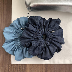 フレンチデニムの泡芙の立体的な質感のシュシュの高級感の大きい腸の輪の女性の高弾は髪の毛の髪を刺します。