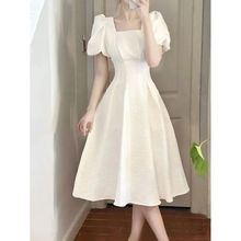白色禮服泡泡袖連衣裙女2022年夏季新款法式小眾顯瘦感方領長裙子