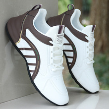 Ь���д����¿�Ƥ���ˮ�����\��Ь��ʿ�ߙnܛ�����e�ϵ���Ь�羳