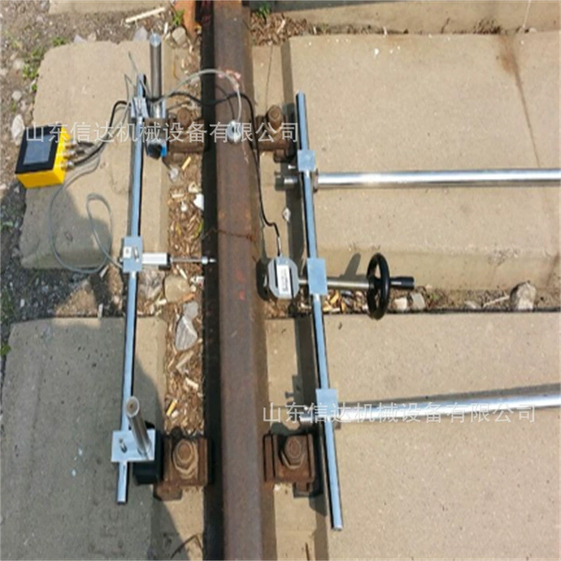 Лазерный датчик перемещения FTM-100 Лазерный датчик перемещения FTM-50S Лазерный датчик перемещения FTM-50E