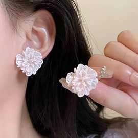 超仙纯洁白色花朵耳环女夏季粉色度假风新款小众耳钉复古法式耳饰