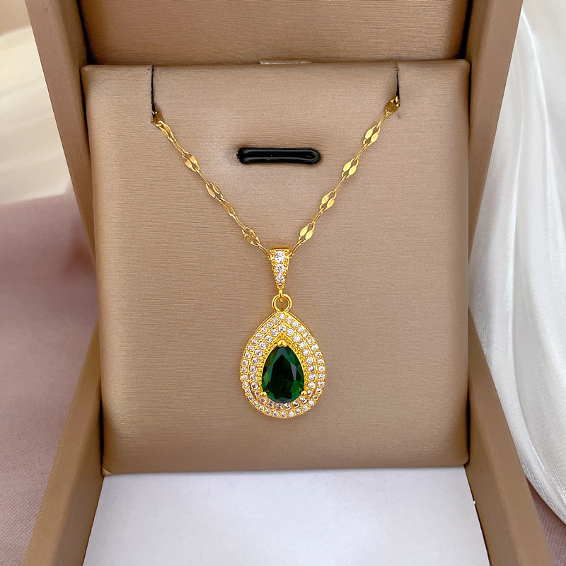 Titanium Steel Micro-set Real Gold Full Diamond Emerald Pendent Necklace display picture 2