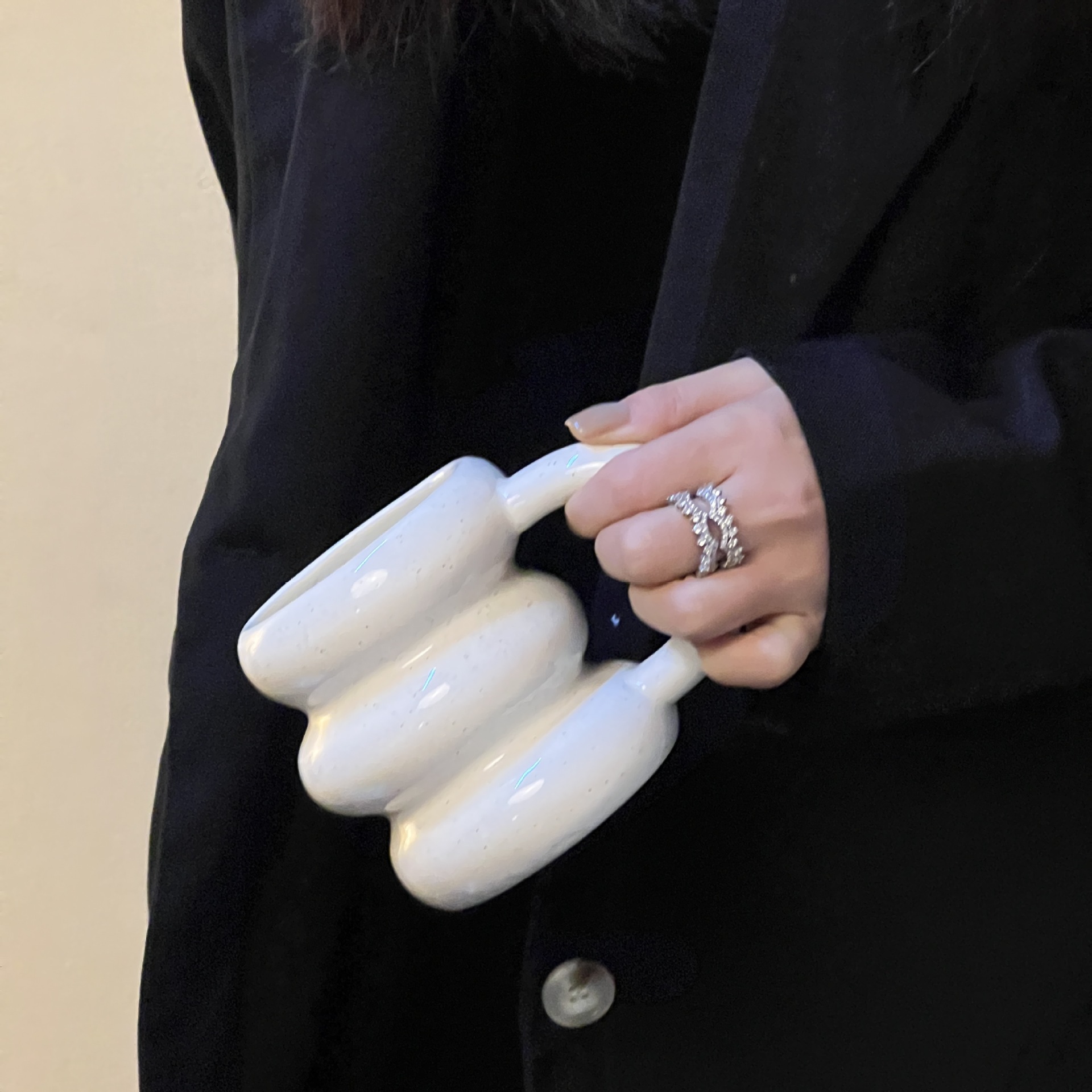 Nuevo en stock original Ins lechoso círculo amarillo taza de agua de alta apariencia creativa Taza de cerámica taza de grasa al por mayor