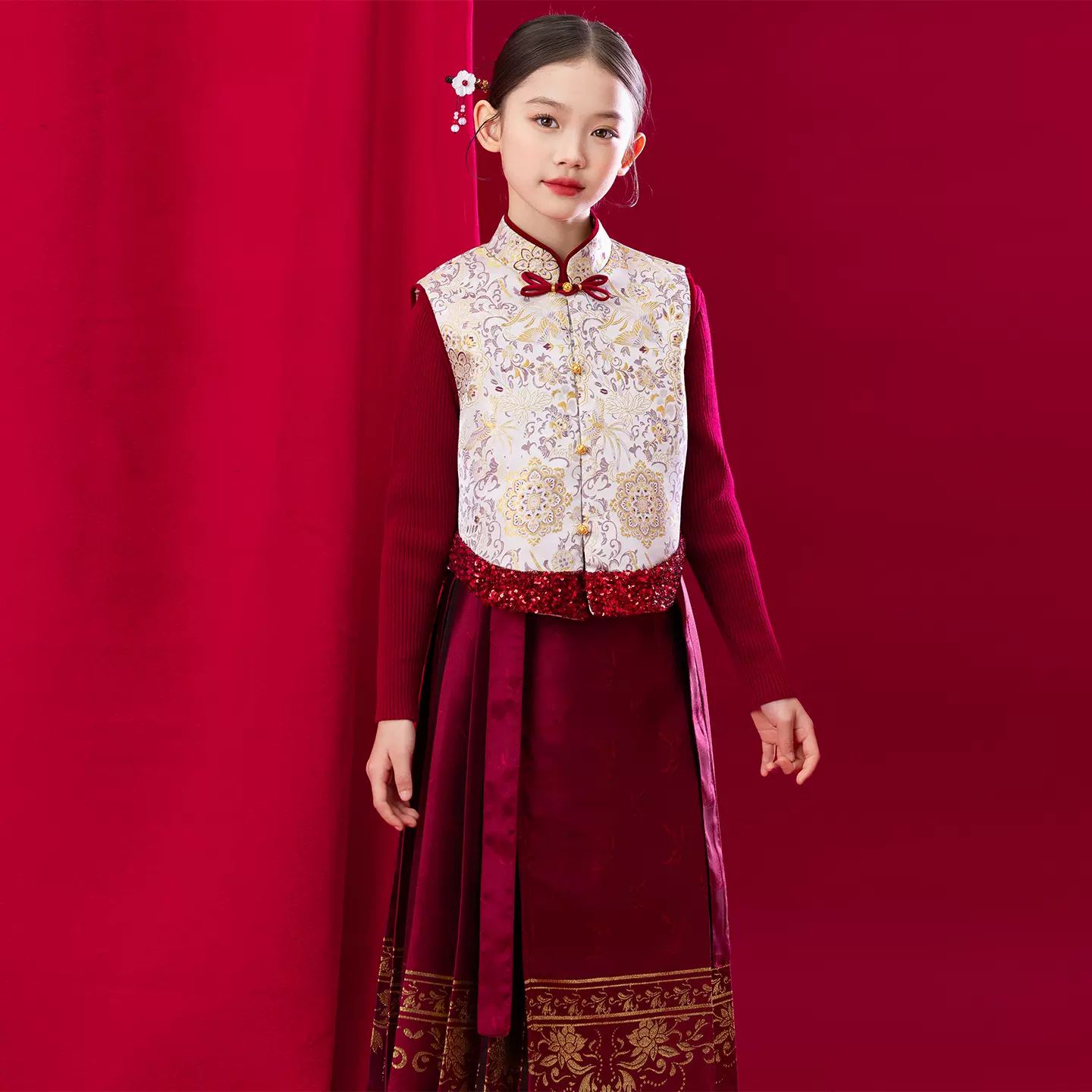 2025新款女童毛衣套装秋冬季中大童国风针织衫马面裙拜年服批发