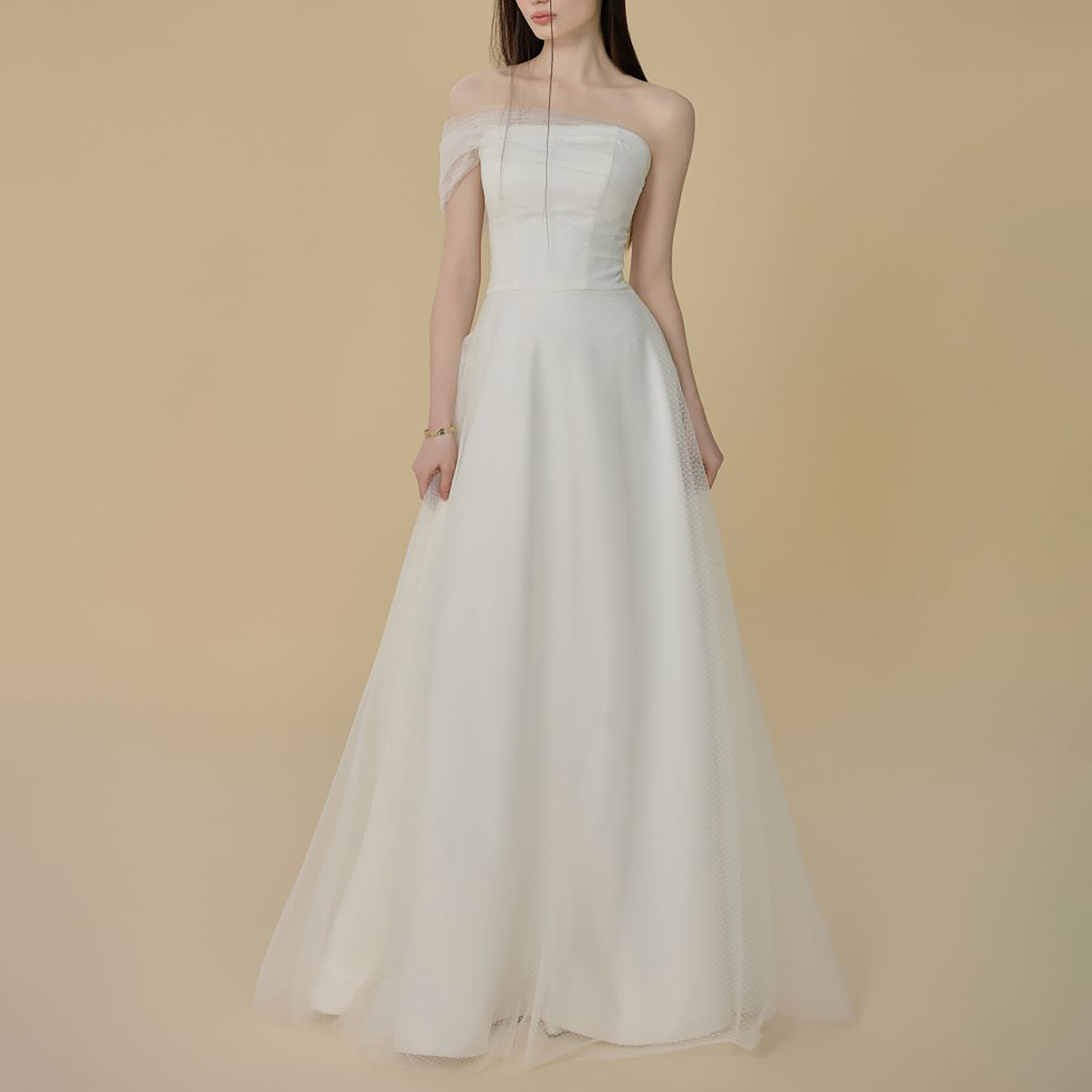 Light Wedding Dress, Satin, Simple Tube Top, One-Shoulder Bride, Outdoor Engagement Certificate, Travel Photography, Elegant and High-End Evening Dress