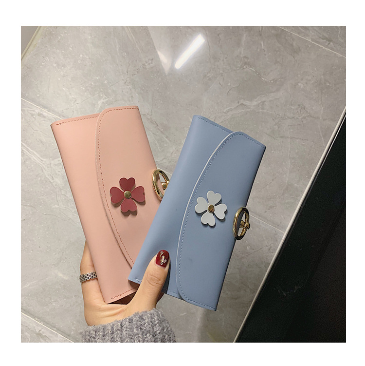 Women's Solid Color Pu Leather Magnetic Buckle Wallets display picture 4