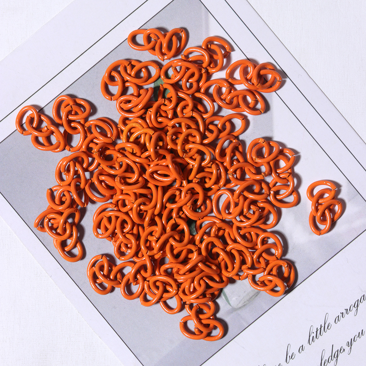109#Orange/4-link chain