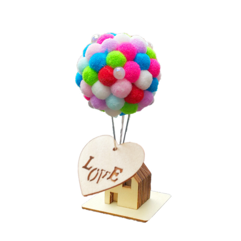 Adornos de coche Flying House Globo Coche Chica Corazón Peluche Lindo Interior Accesorios Adornos Globos Creativos Red de Internet