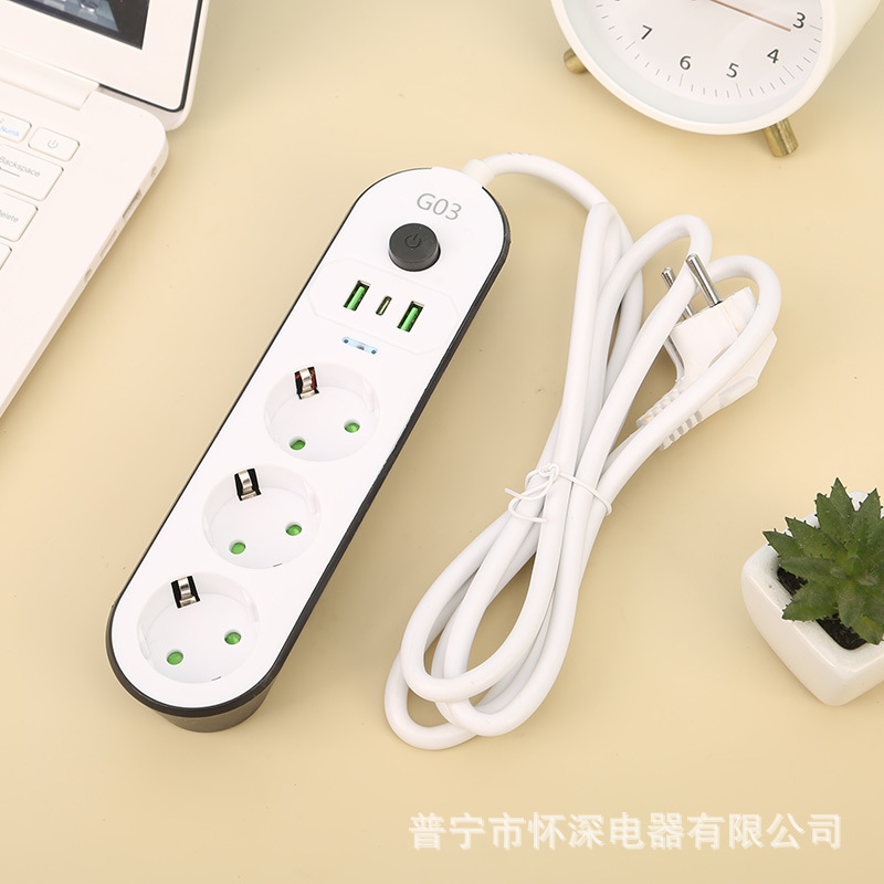 2USB+1PD欧孔欧规欧标带安全门3位总控开关袋装卢森堡法国