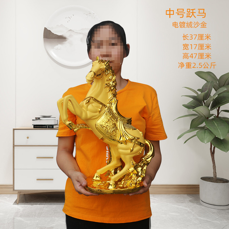 馬は成功工芸品の馬の置物の客間の家庭の装飾品の飾り物の事務室を飾って財産を募集します。
