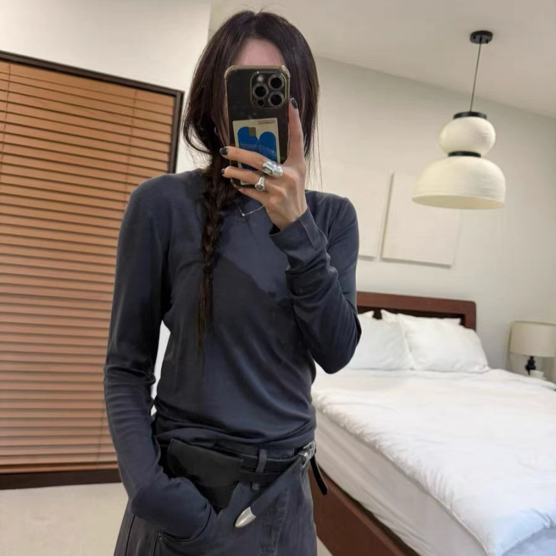 Now Available in Korea's Dongdaemun, the Same Style as 2025 Autumn/Winter, Tug Skin-Friendly, Simple Solid Color, Back Center Line Lyocell Wool Base Layer
