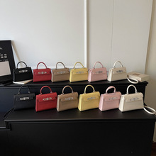 ���³���С����Ů2026�¿�r�аٴ�б������ļ����������С���