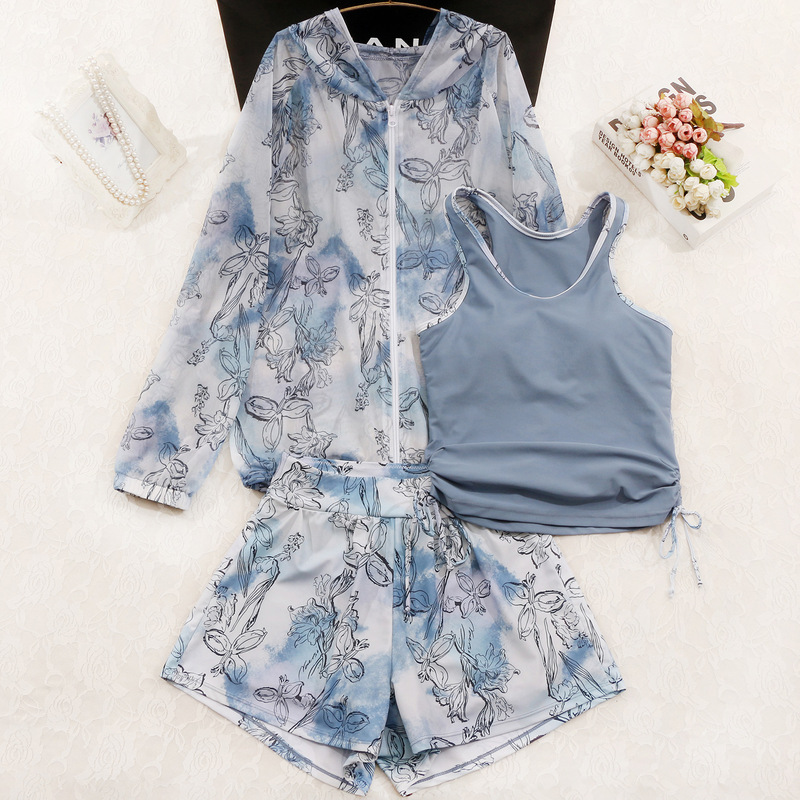 Plus-Size Sports Two-Piece Swimsuit for Women, Three-Piece Set for Curvy Figures, Tummy-Concealing, Slimming, Conservative Student Hot Spring Long-Sleeve Cover-Up