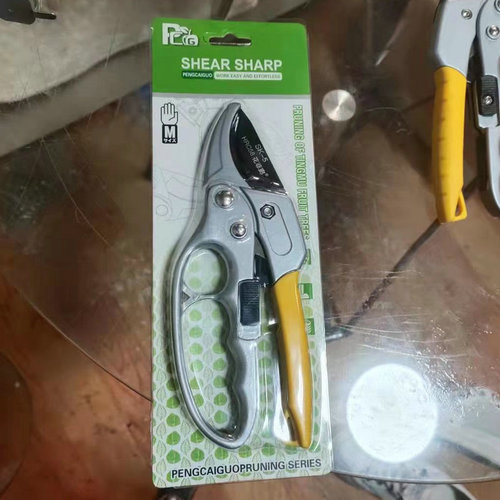 Pruning shears wholesale segmented labor-saving hand guards garden gardening shears stainless steel titanium plated fruit tree shears pruning shears