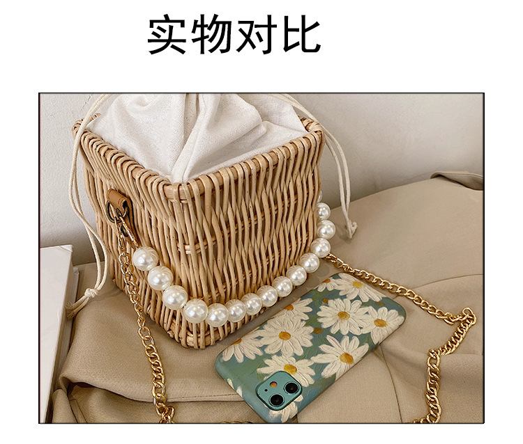 Simple Pearl Portable Straw Bag Wholesale display picture 49