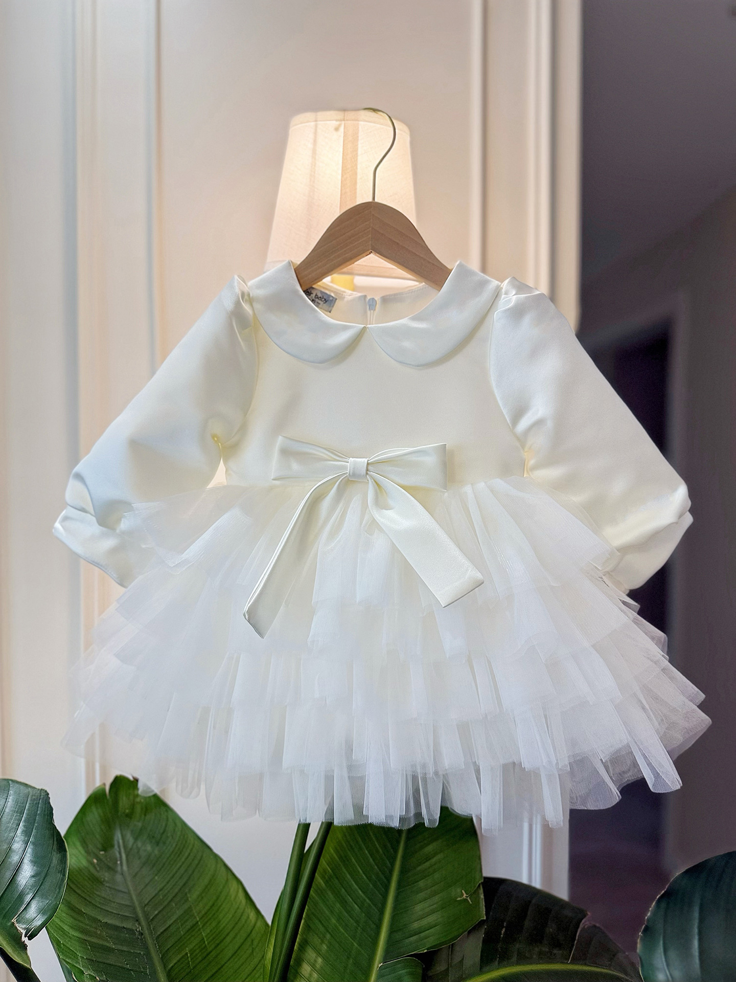 Vestido de novia blanco para niña de las flores en la ceremonia del primer cumpleaños del bebé, vestido de princesa esponjoso para niñas, nuevo estilo primaveral._voghion.com