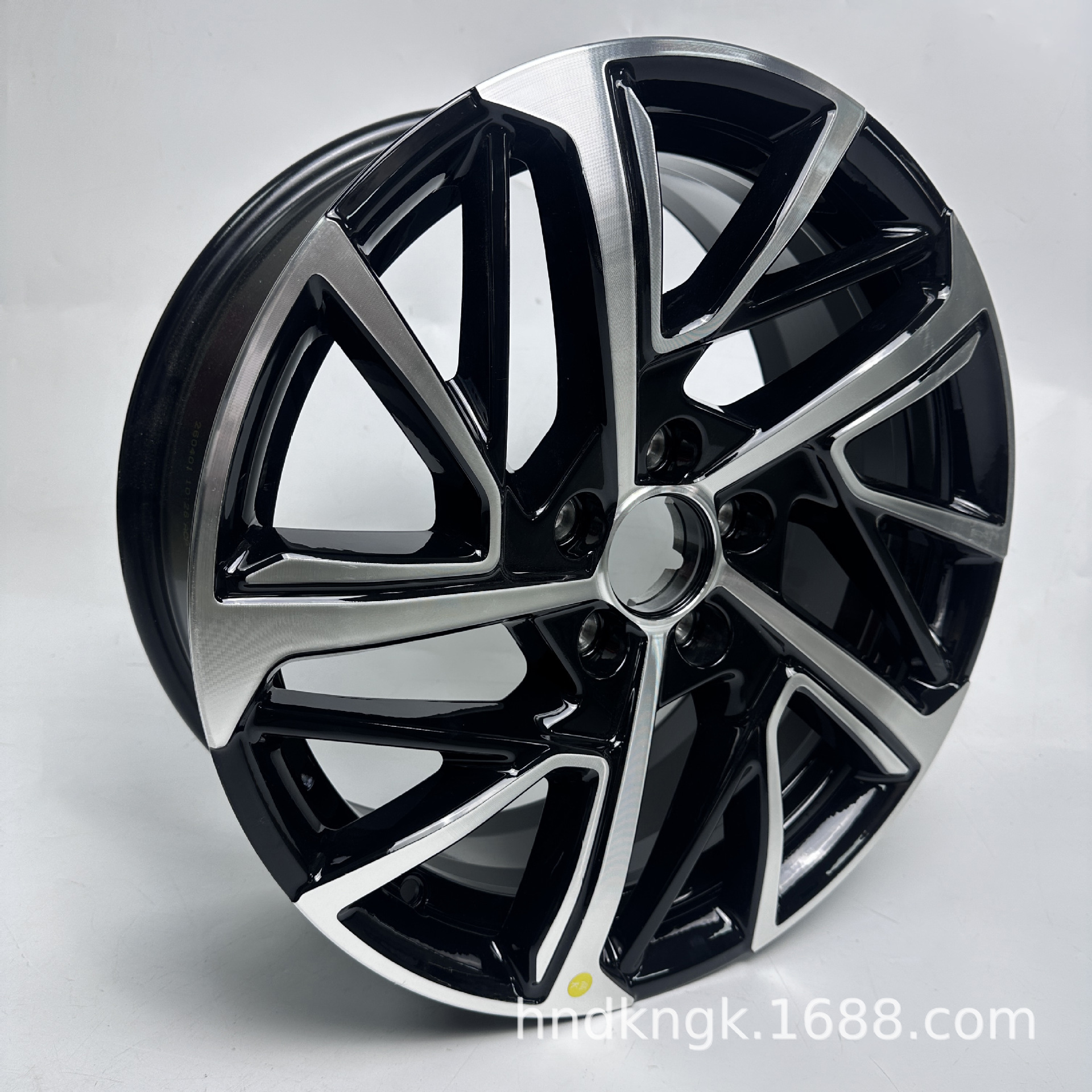 Compatible with Haval Chulian wheel rims 18inch original factory model matching aluminum alloy wheel rims automatic large four-wheel version