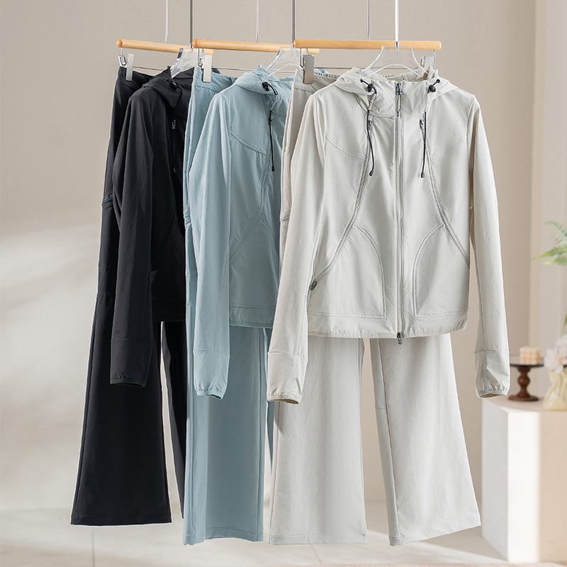 Women's Outdoor Sports Waterproof Stretch Suit Mountaineering Hooded Jacket Wide-Leg Pants Two-Piece Set Slimming New Spring and Autumn Style Women's Outdoor Sports Waterproof Stretch Suit Mountaineering Hooded Jacket Wide-Leg Pants Two-Piece Set Slimming New Spring and Autumn Style